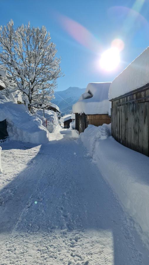 Ferienhaus&Ferienwohnung Wiñay Wayna Gotschna Blick Klosters-Serneus Exterior foto