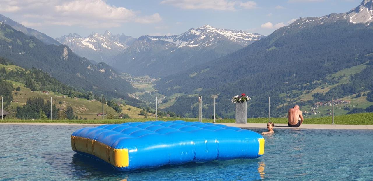 Ferienhaus&Ferienwohnung Wiñay Wayna Gotschna Blick Klosters-Serneus Exterior foto