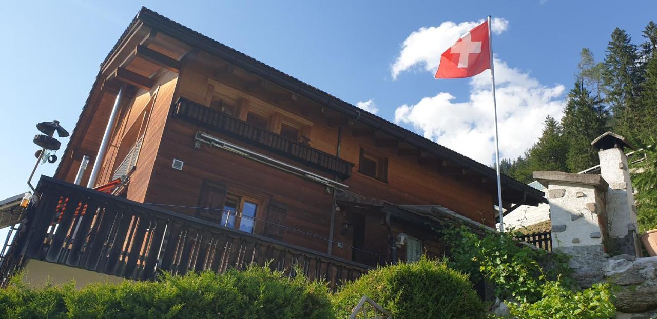 Ferienhaus&Ferienwohnung Wiñay Wayna Gotschna Blick Klosters-Serneus Exterior foto