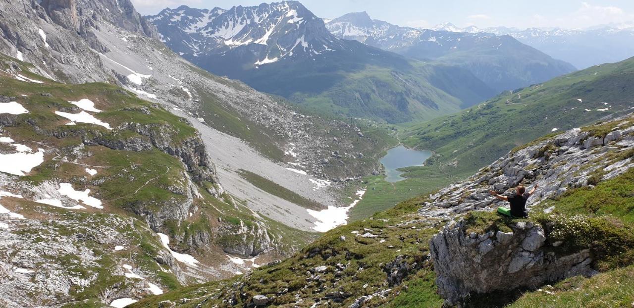 Ferienhaus&Ferienwohnung Wiñay Wayna Gotschna Blick Klosters-Serneus Exterior foto